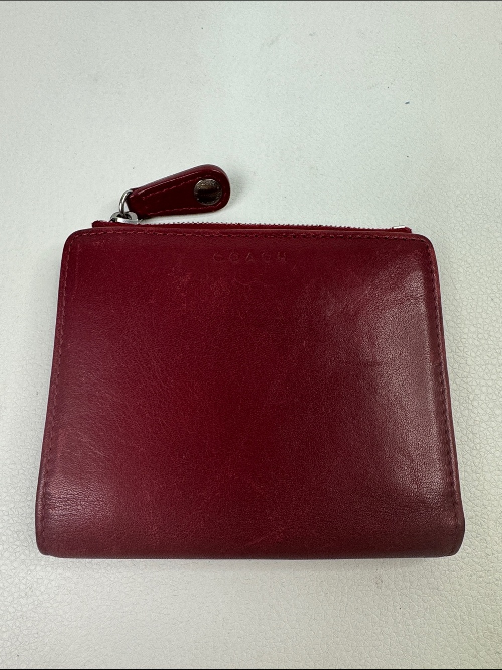 Vintage Coach Zip Wallet in Deep RED Leather Zip pocket Lined Rare